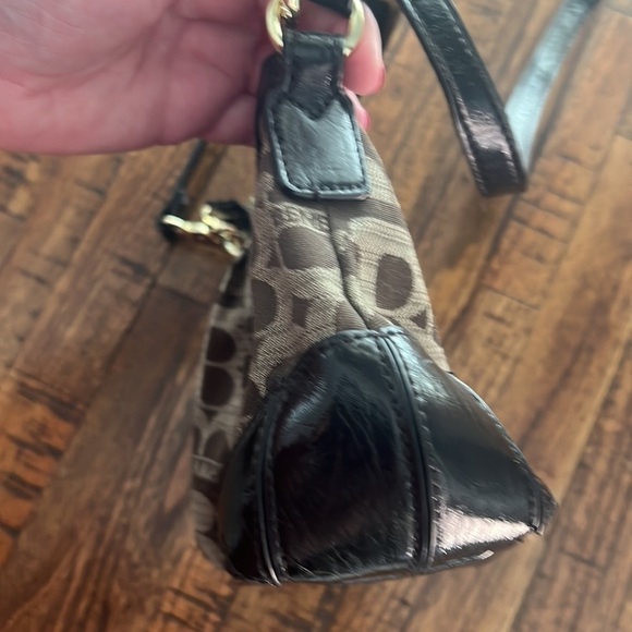 United Colors Of Benetton mini bag crossbody tan brown with gold hardware VTG - Picture 9 of 16